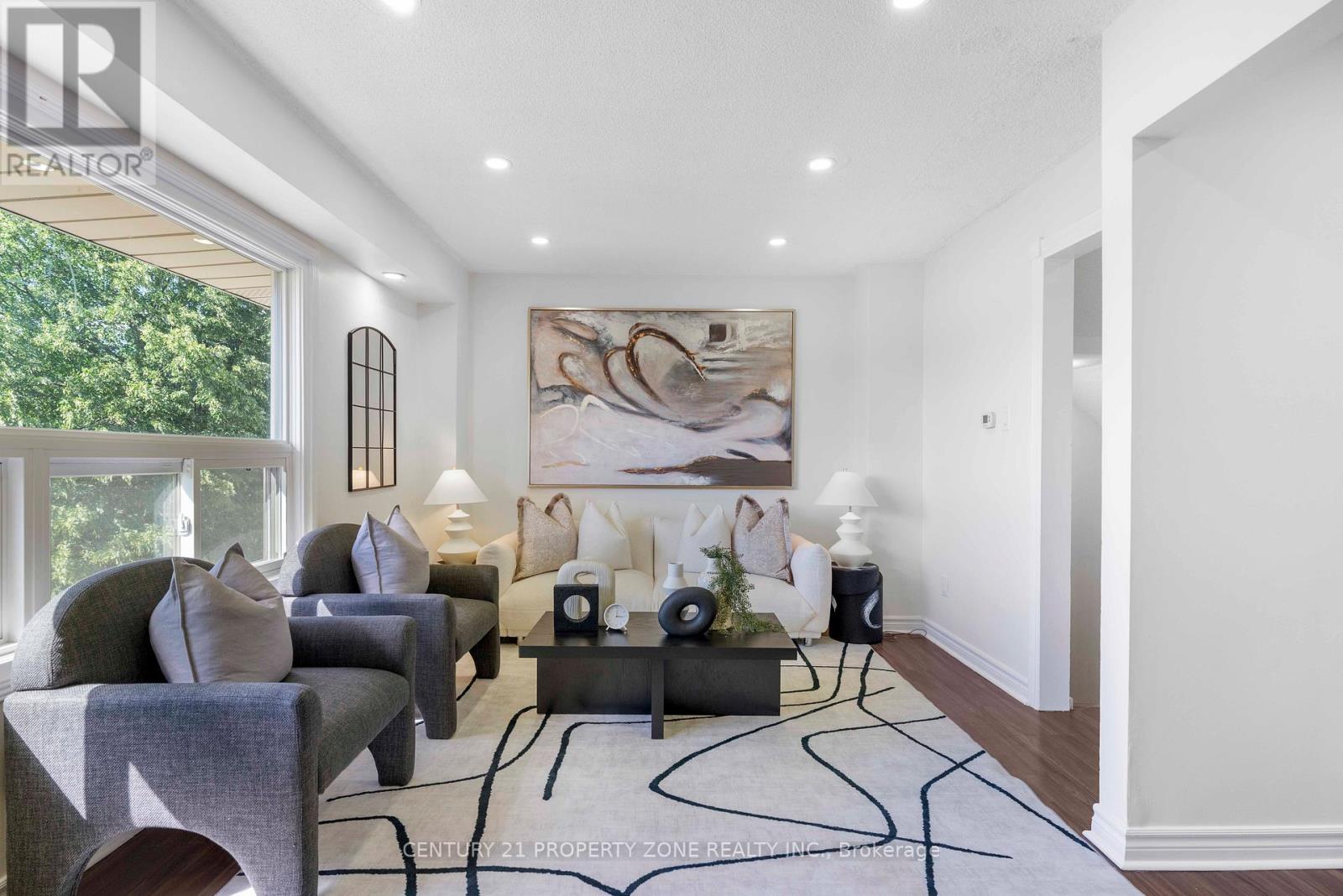 35 ASHTON CRESCENT - 11