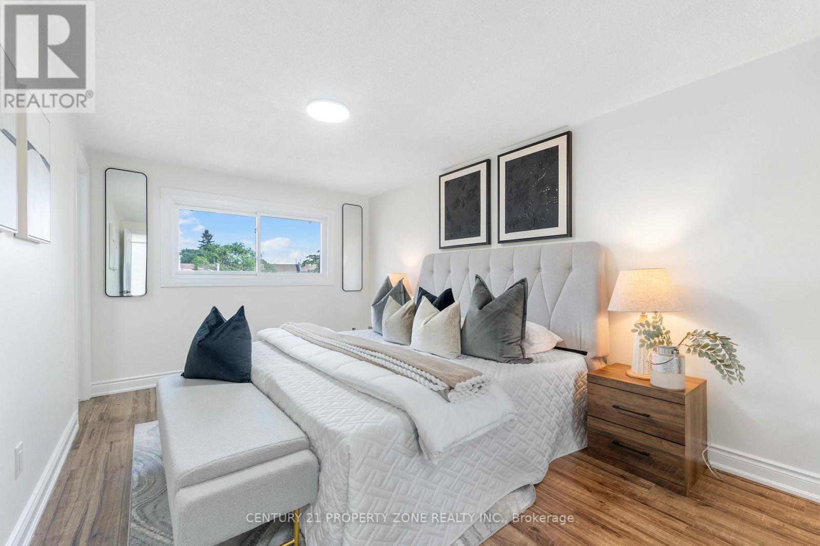 35 ASHTON CRESCENT - 21