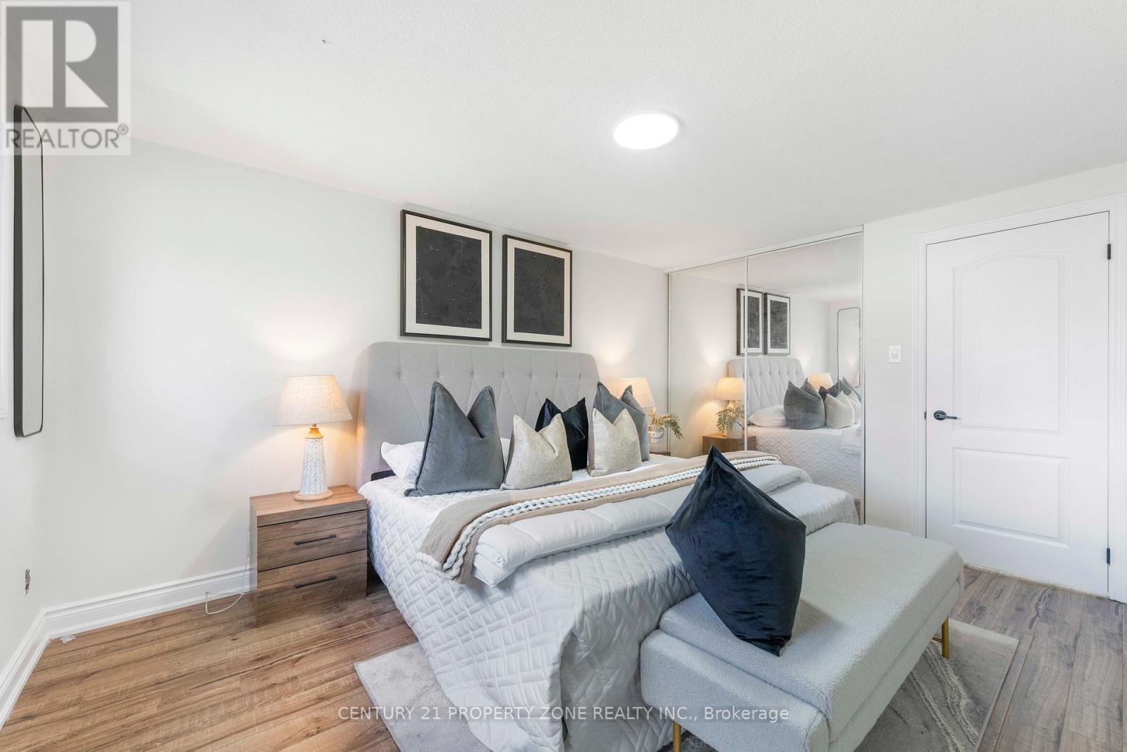 35 ASHTON CRESCENT - 22