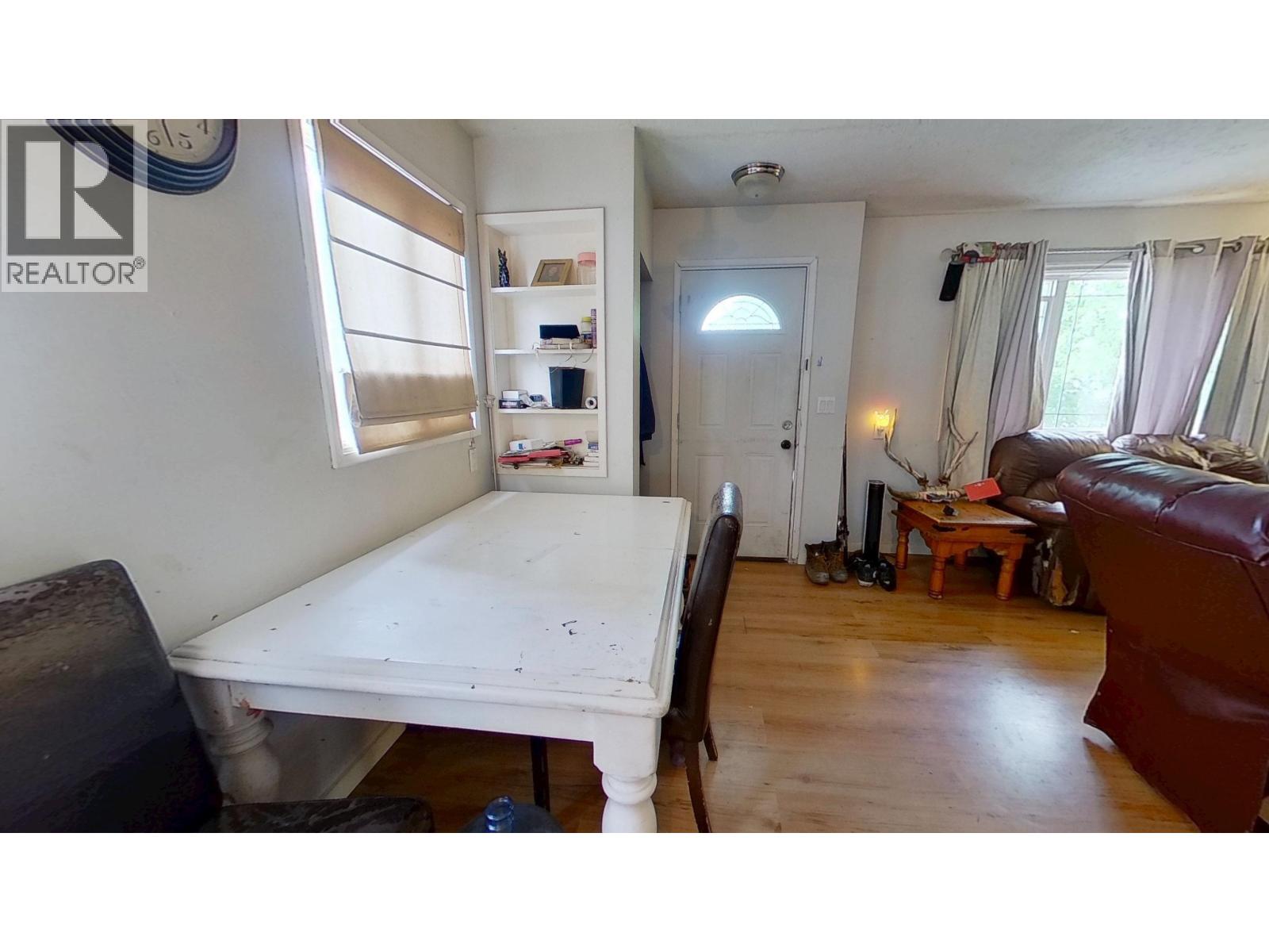 8408 94 AVENUE - 7