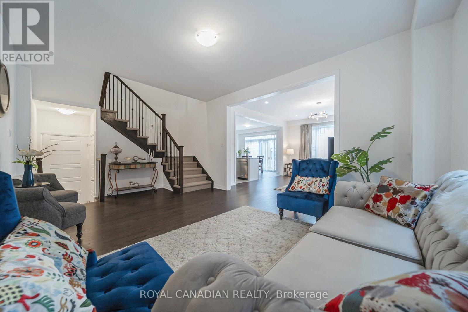 87 SOULES SQUARE - 11