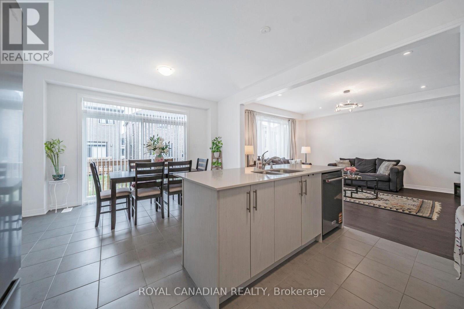 87 SOULES SQUARE - 23