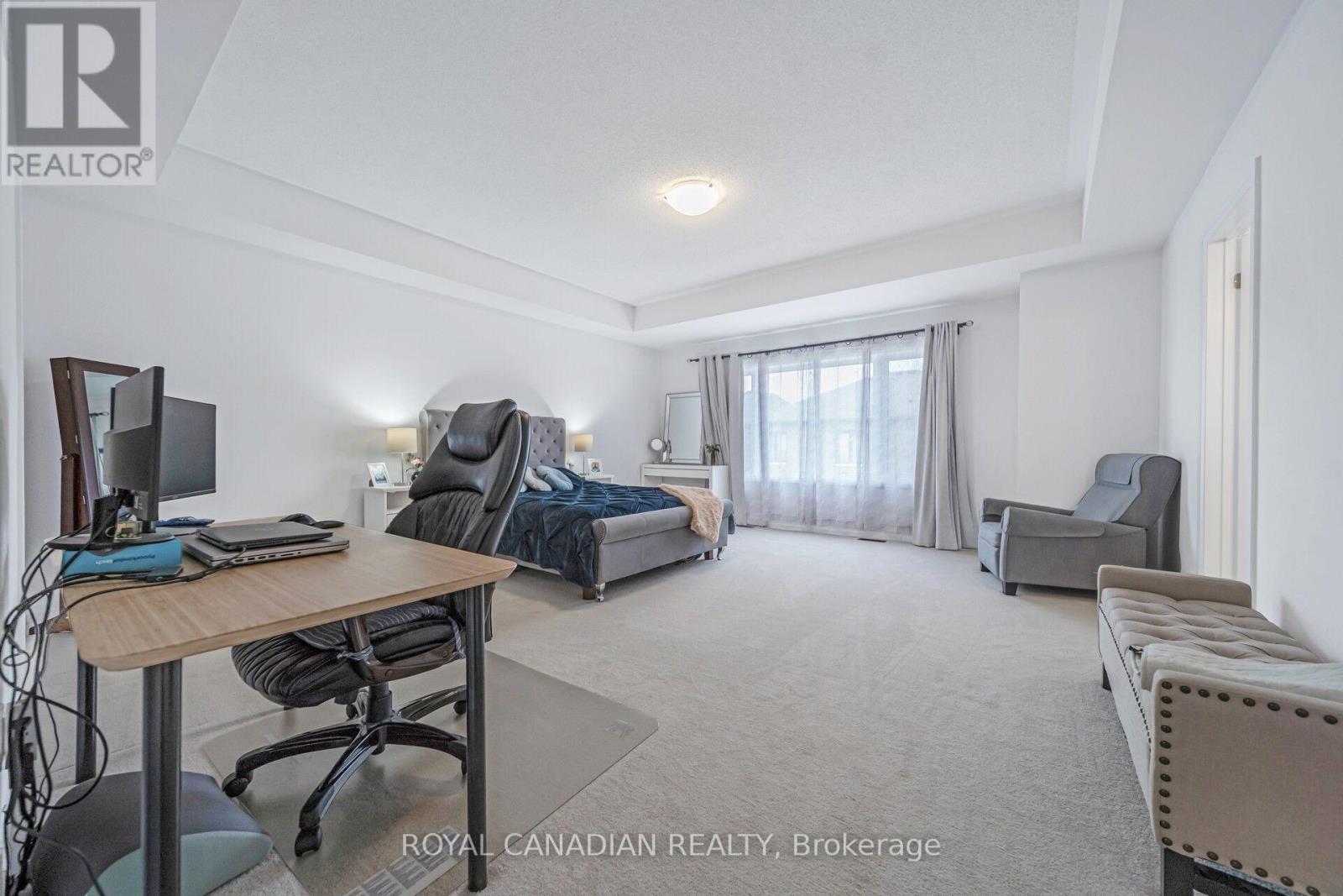 87 SOULES SQUARE - 35