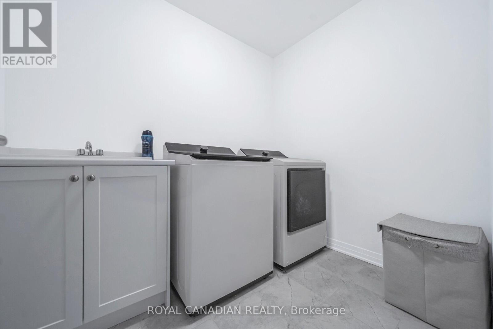 87 SOULES SQUARE - 43