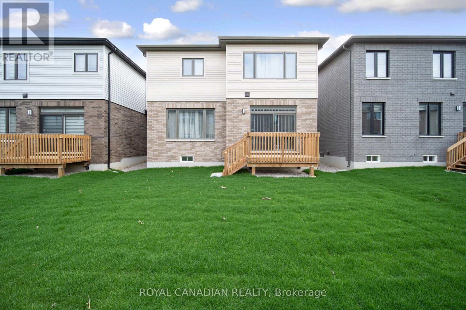 87 SOULES SQUARE - 47