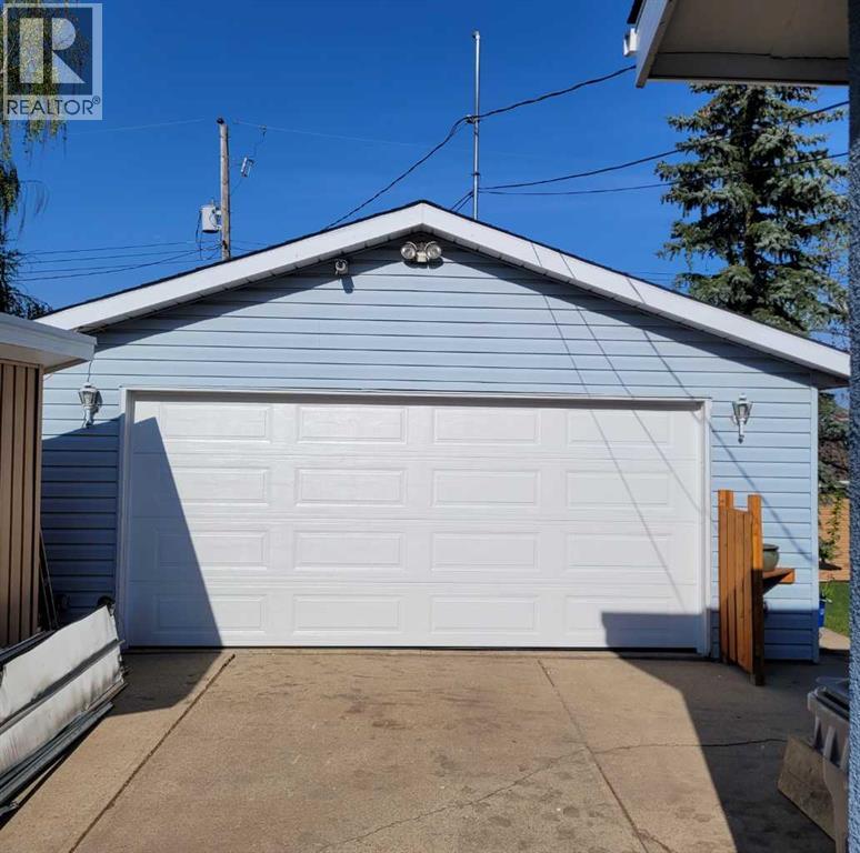 8525 95 Street — photo 8