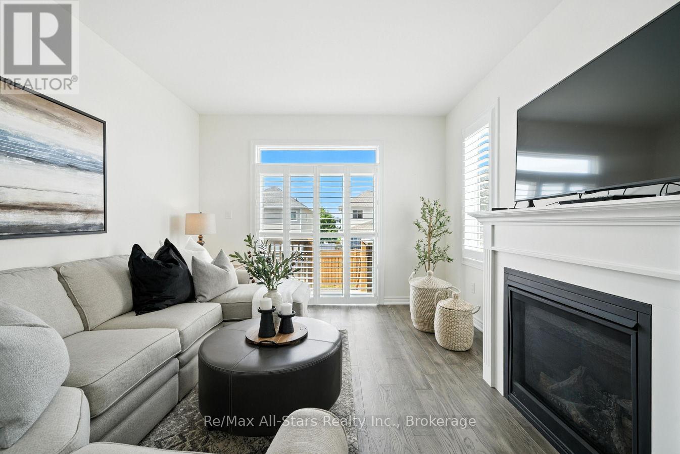 89 FORESTLANE WAY - 14