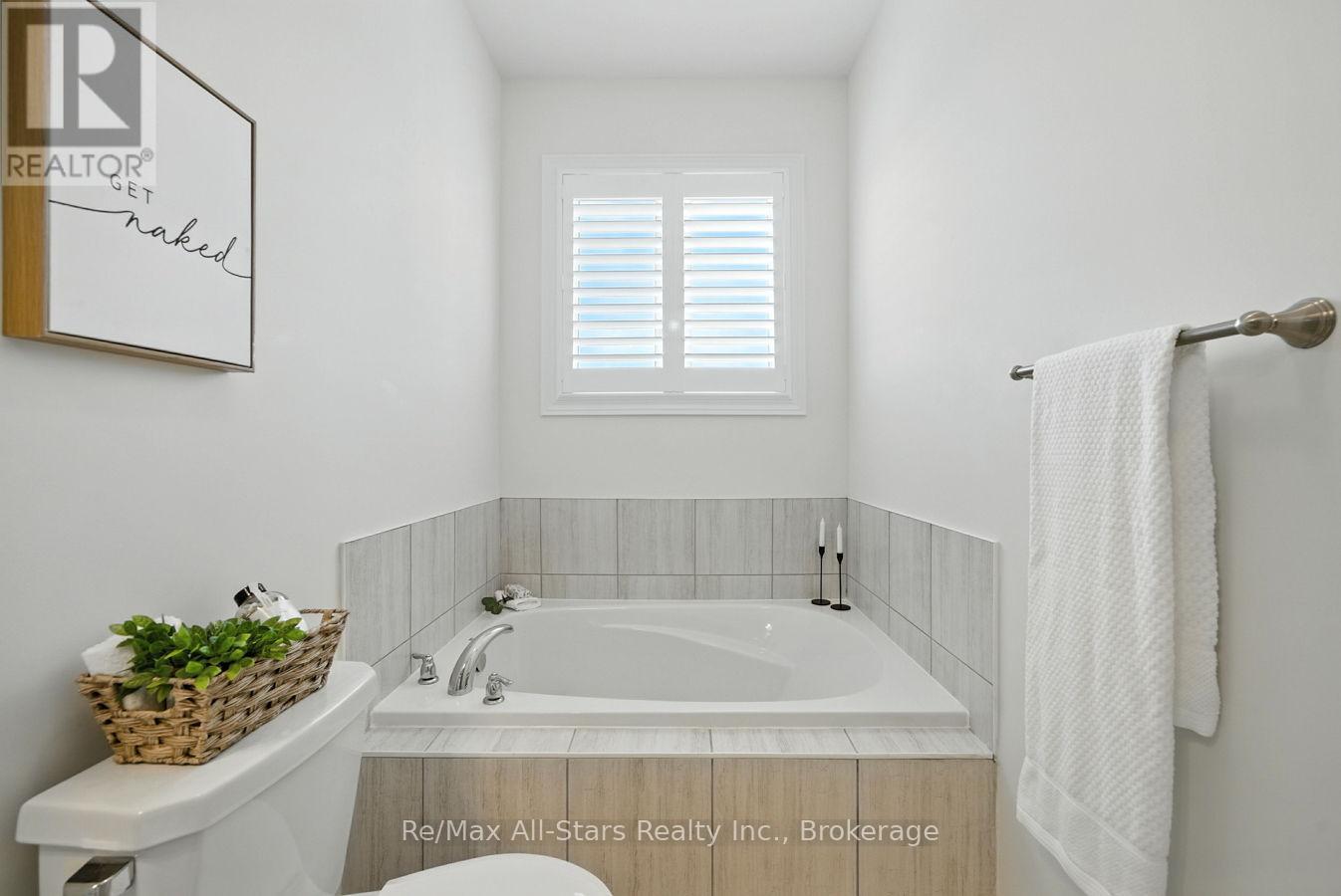 89 FORESTLANE WAY - 23