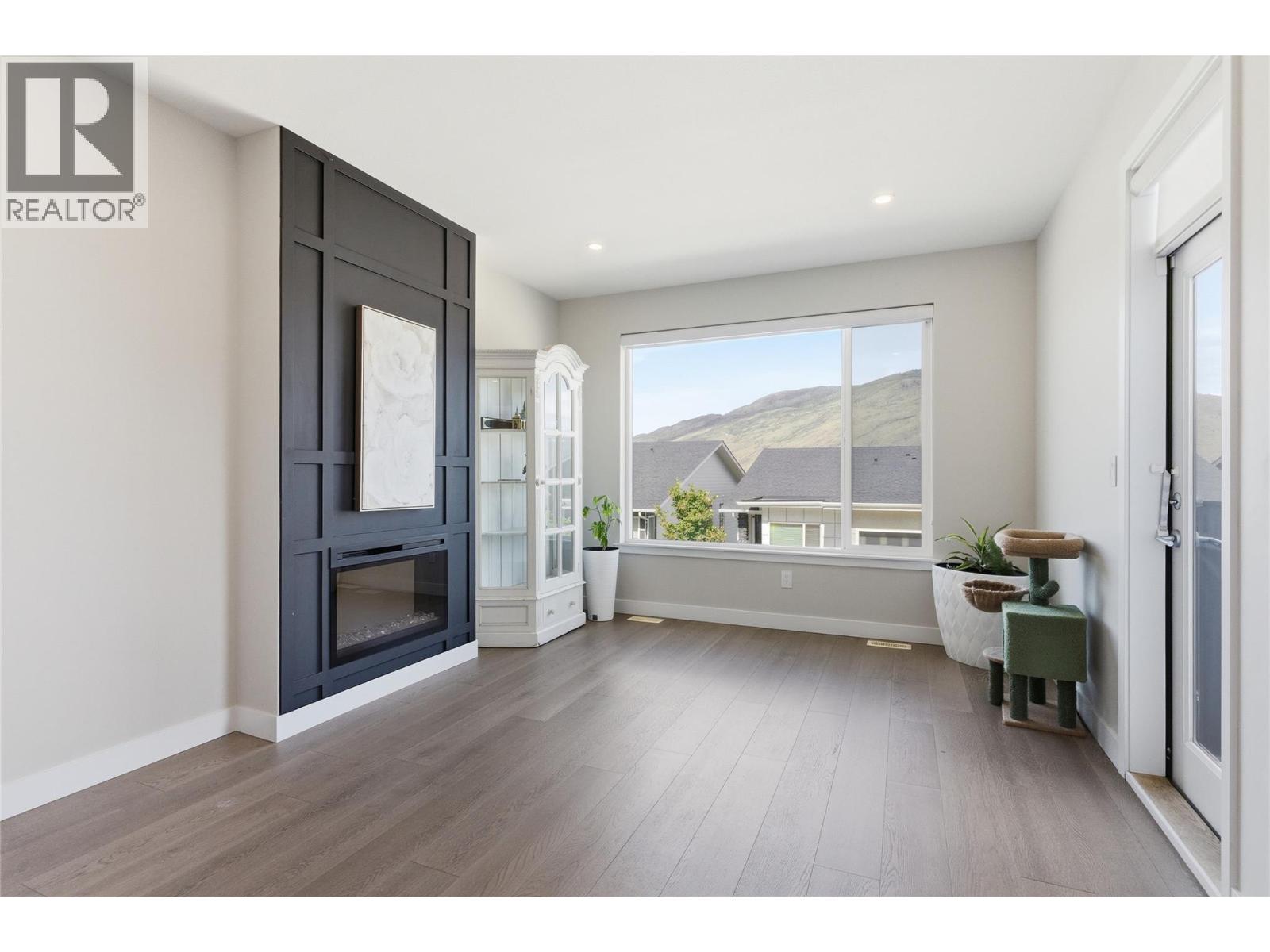 #105 2045 STAGECOACH Drive - 2