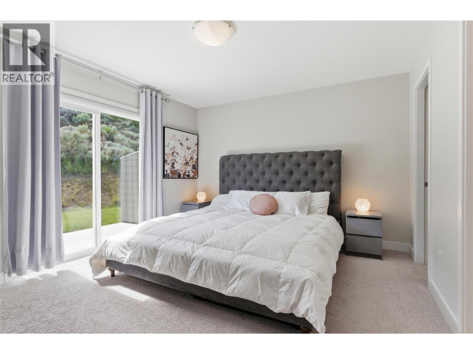 #105 2045 STAGECOACH Drive - 5