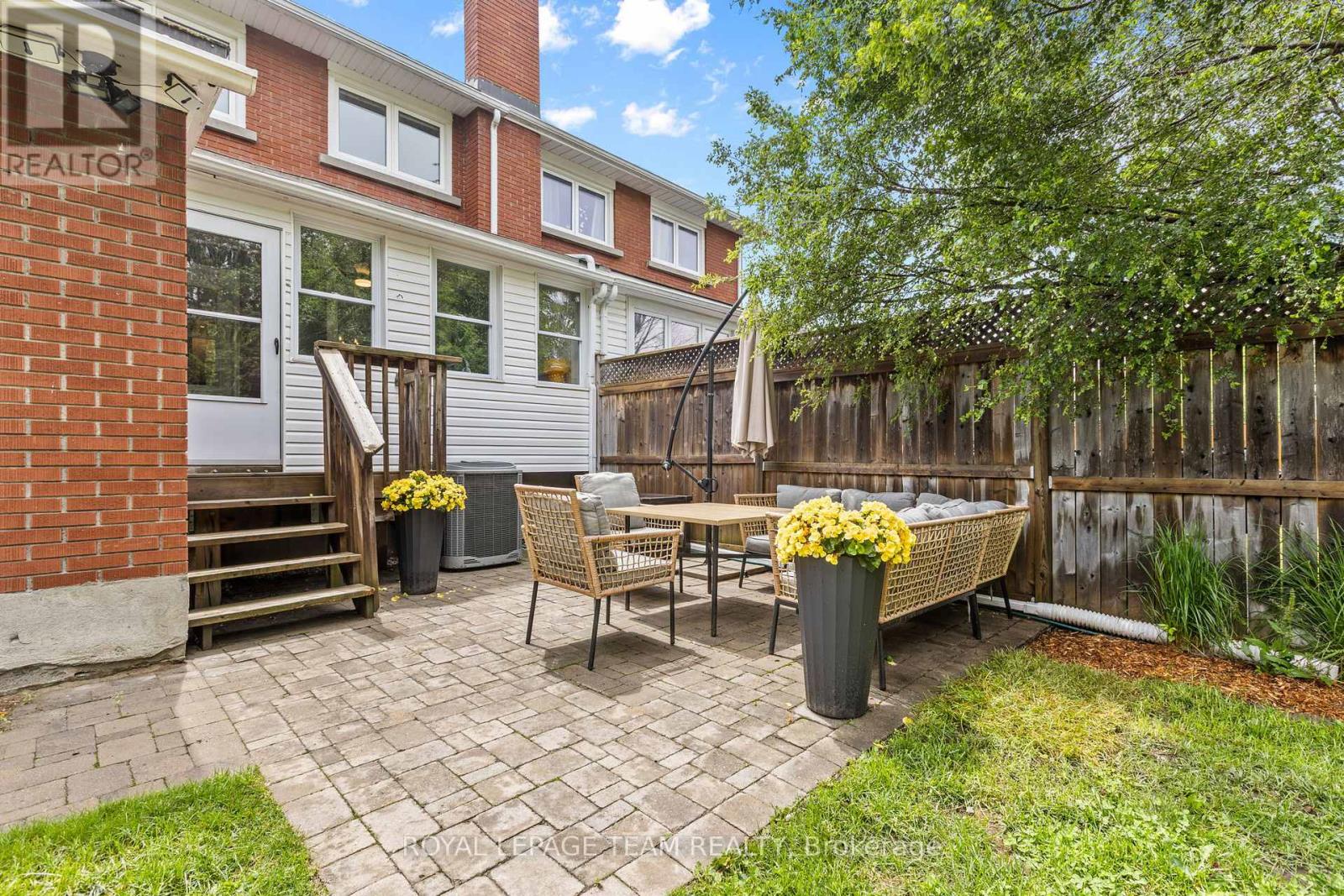 3 Bed, 2 Bath House for Sale in Ottawa – 1215 EMPEROR AVENUE, Ottawa – MLS# X13469204 - Image 27