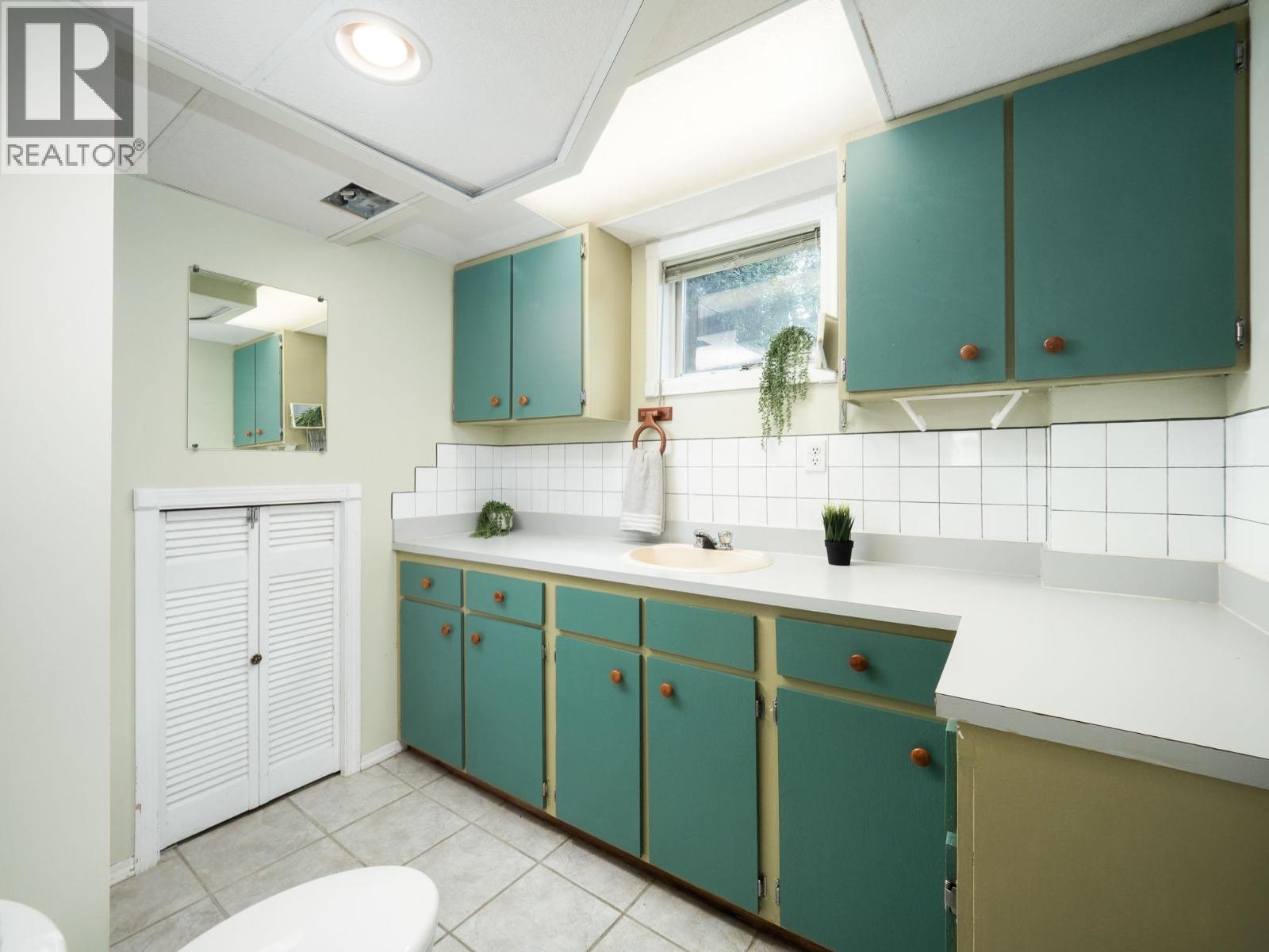 7379 PEARL DRIVE - 20