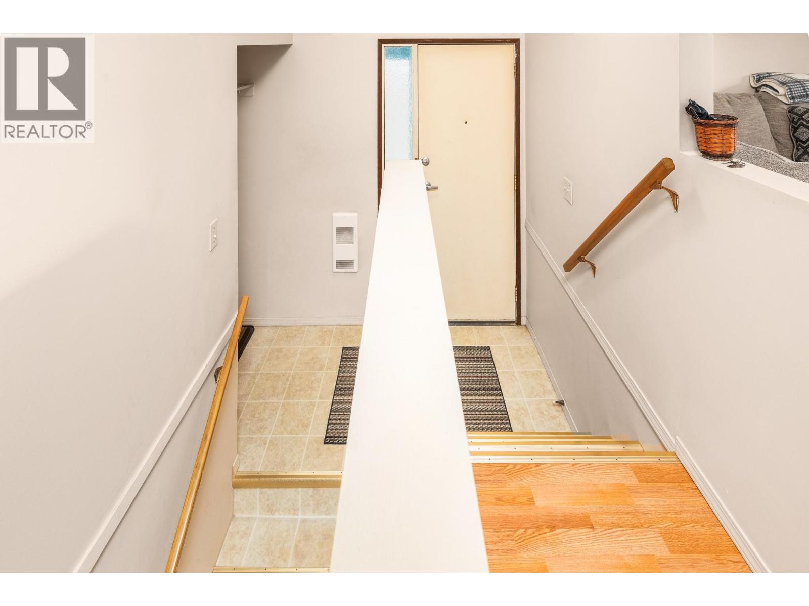 211 Larsen Avenue - 12