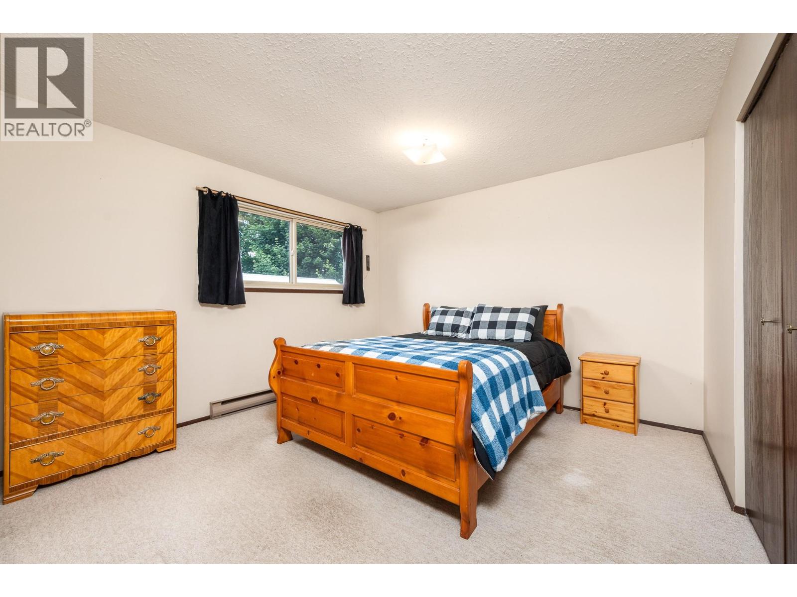 211 Larsen Avenue - 13