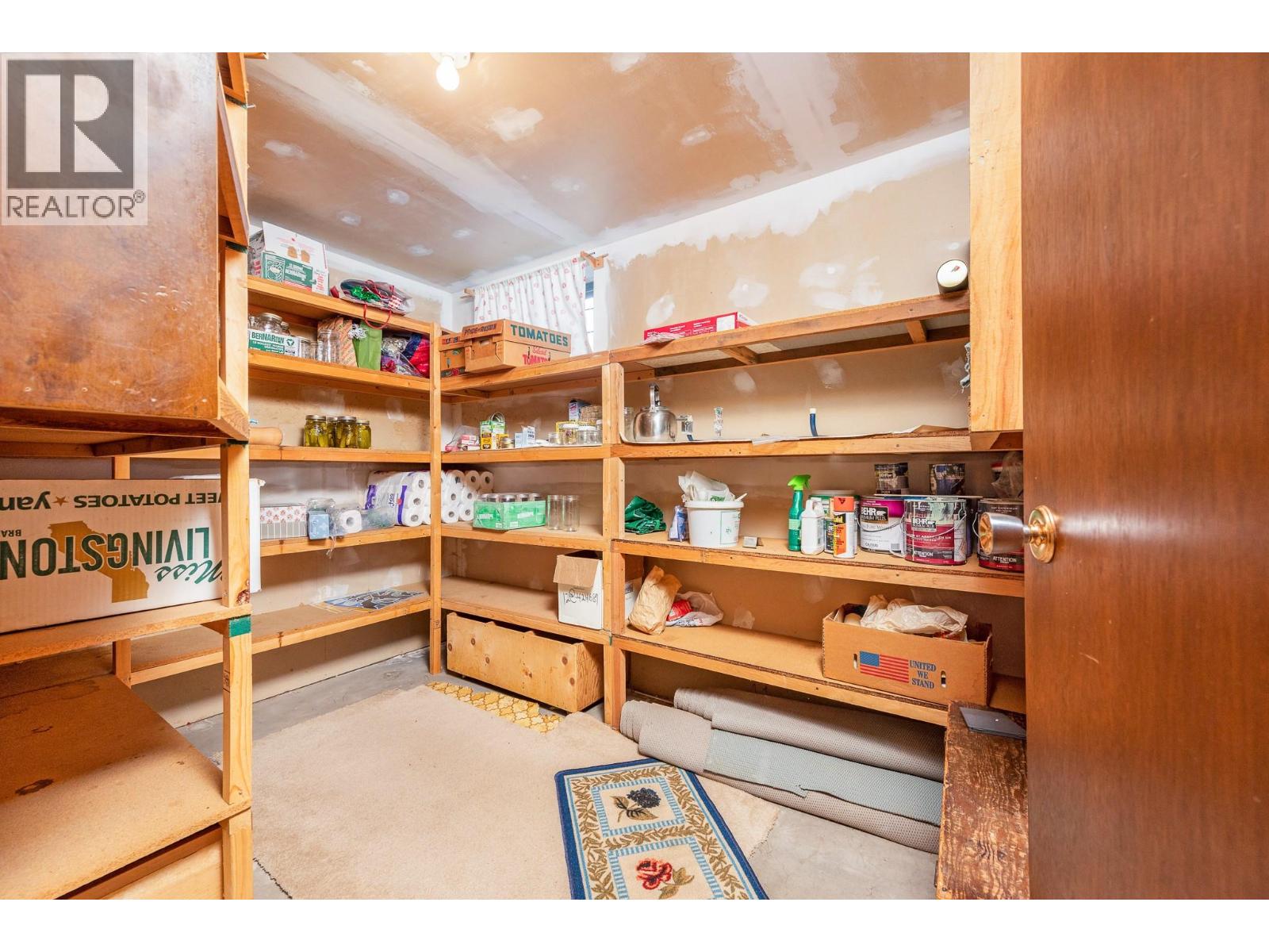211 Larsen Avenue - 20
