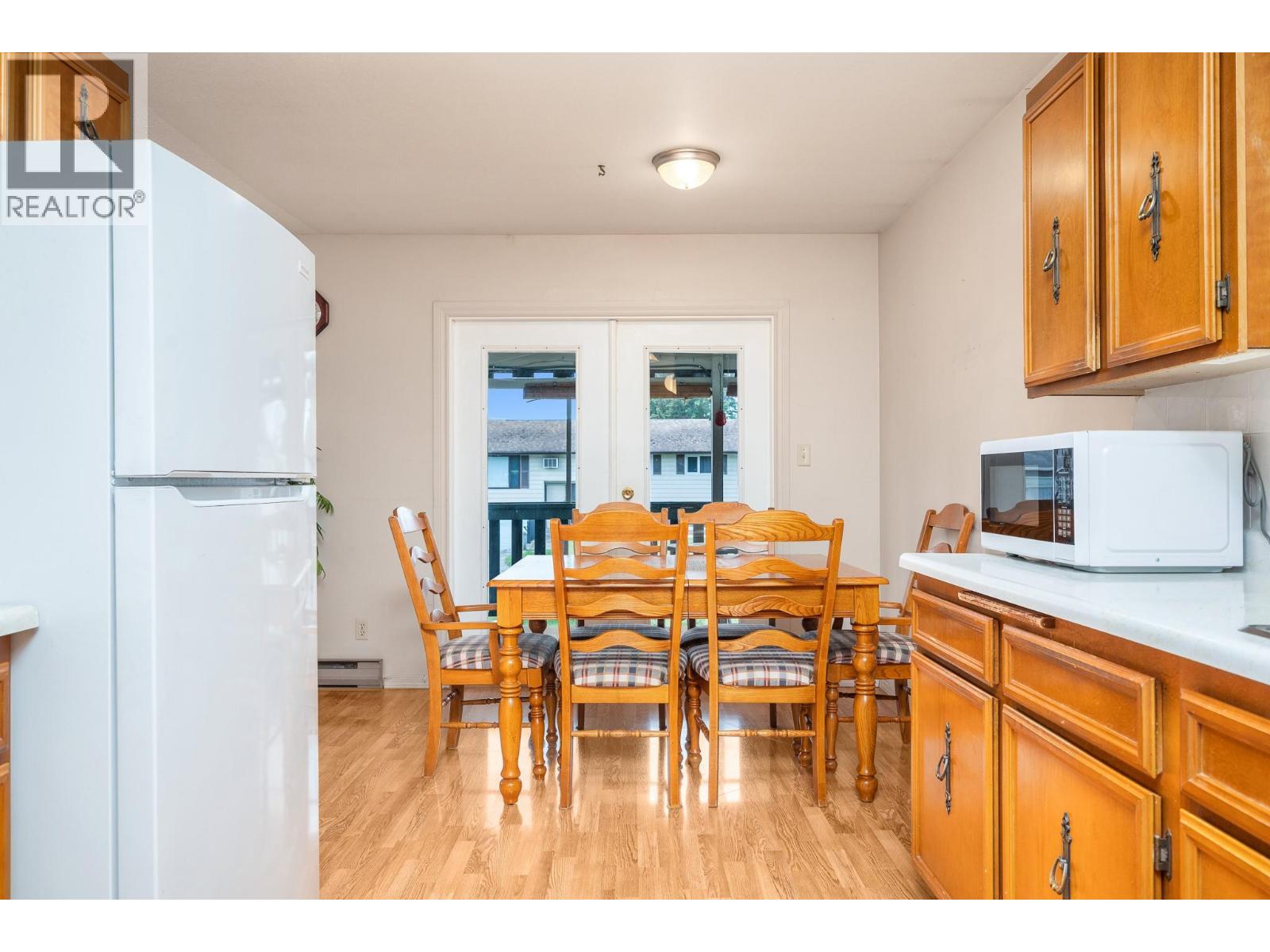 211 Larsen Avenue - 9