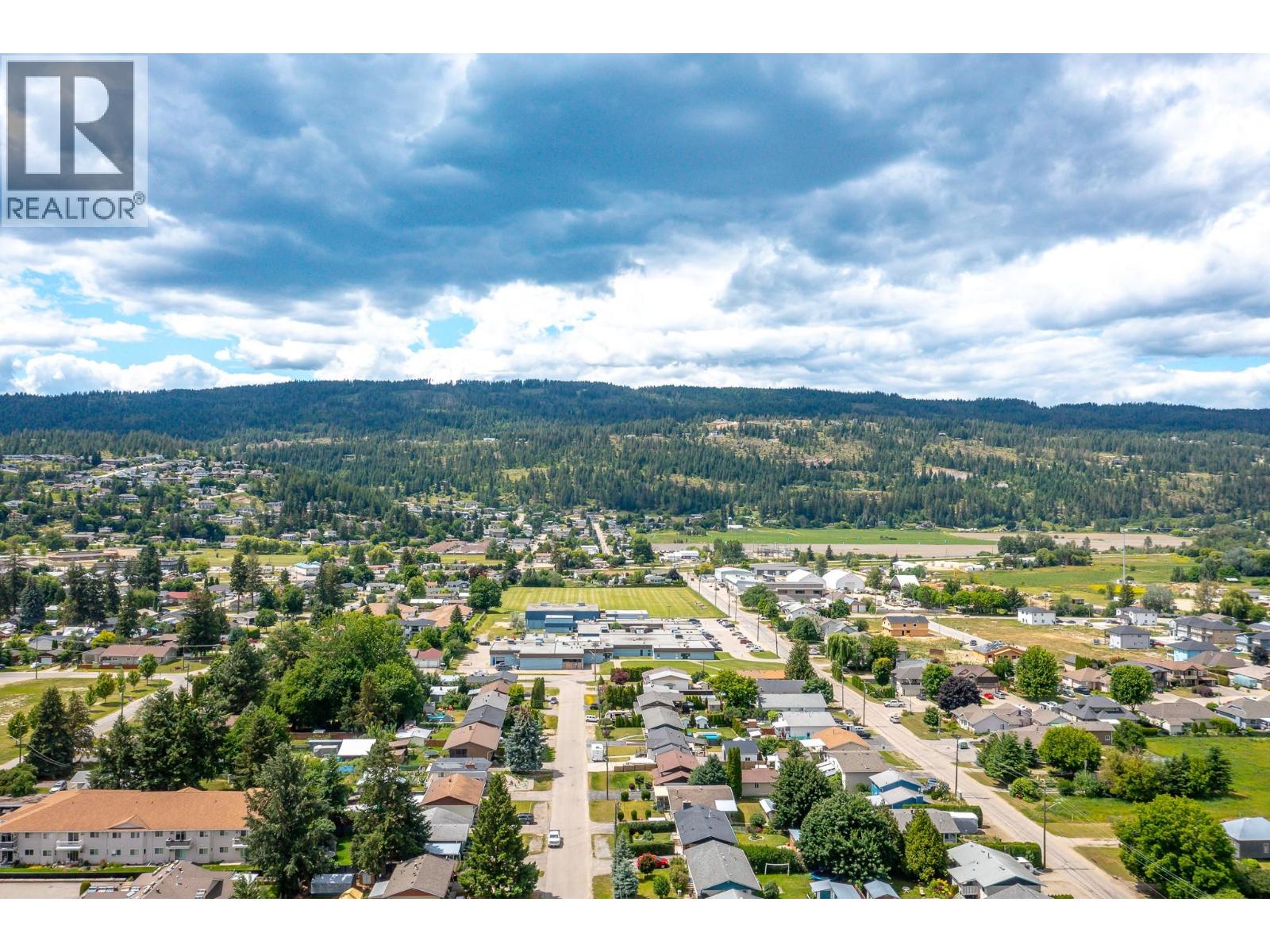211 Larsen Avenue - 34