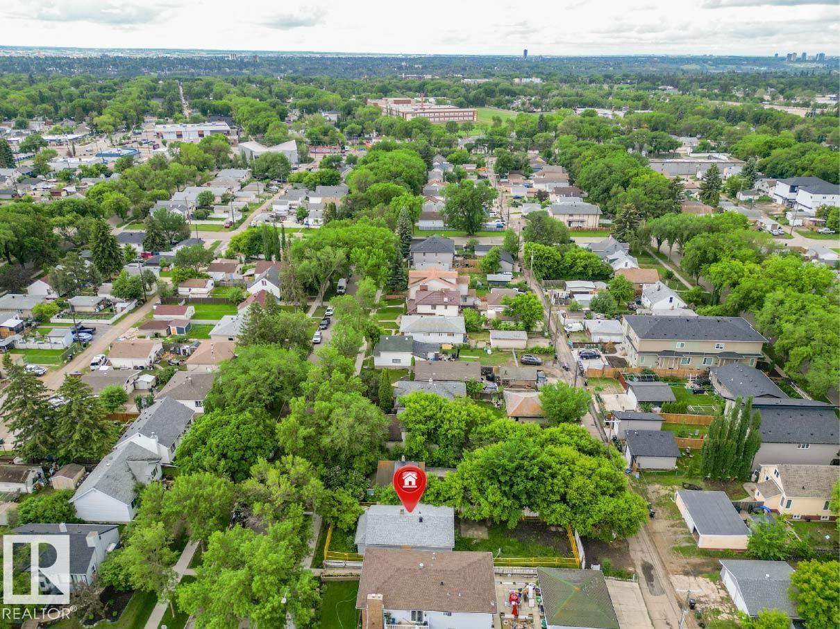 11944 68 ST NW - 16
