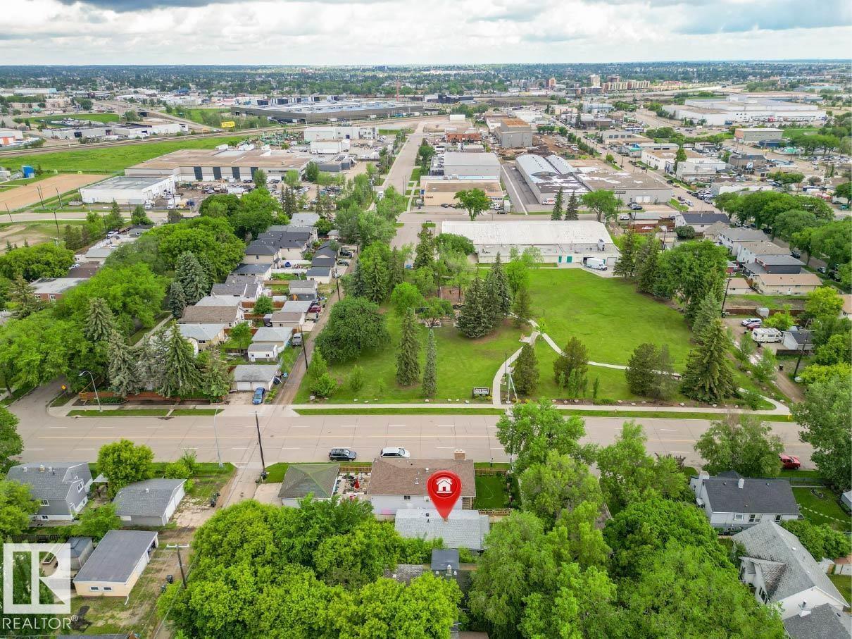11944 68 ST NW - 18