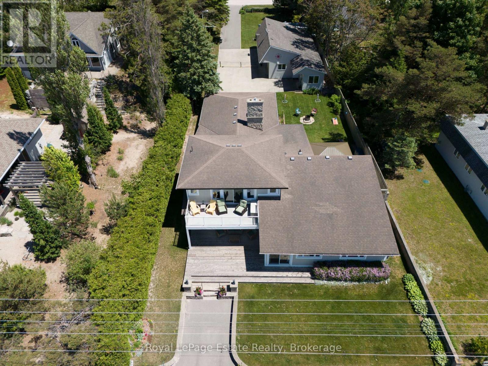 319 LAKESHORE BOULEVARD N - 45