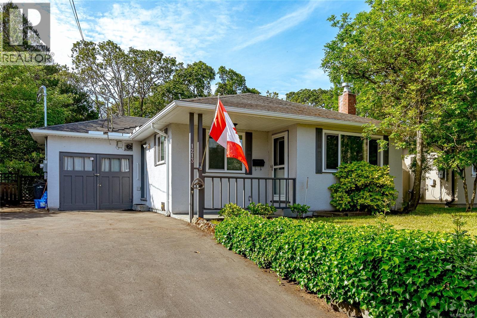  1213 Finlayson Street, Victoria