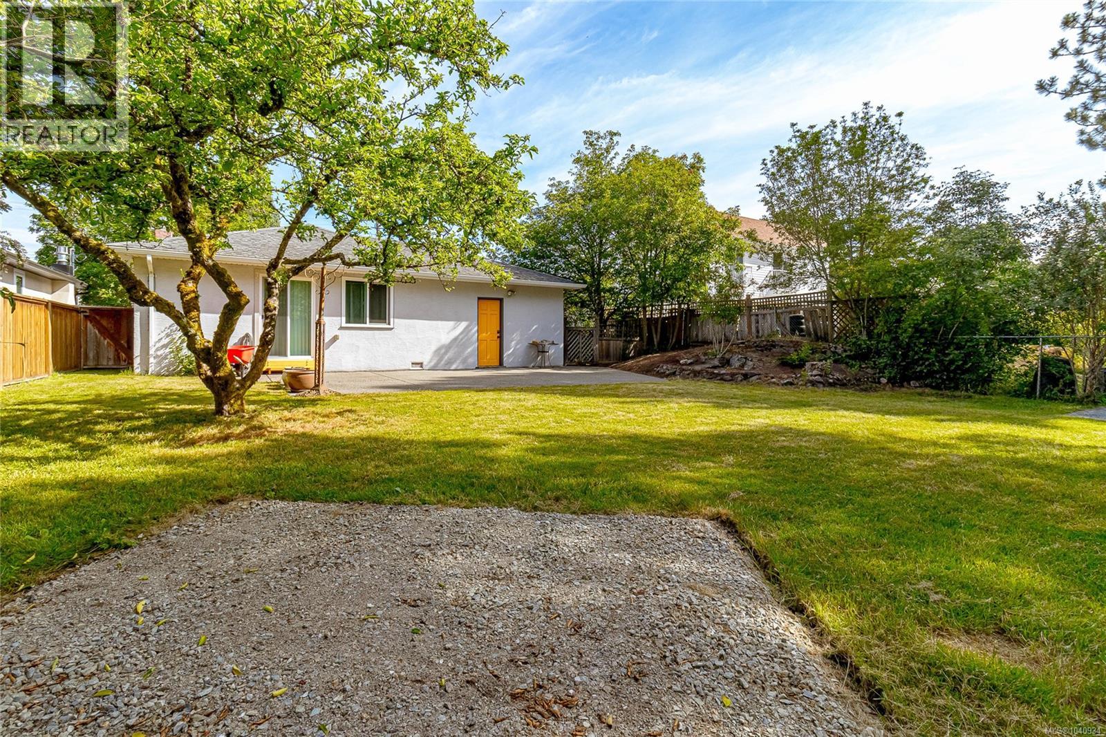  1213 Finlayson Street, Victoria