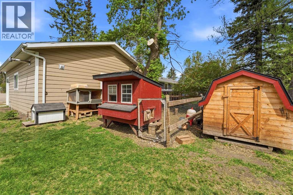 223 20 Street — photo 38
