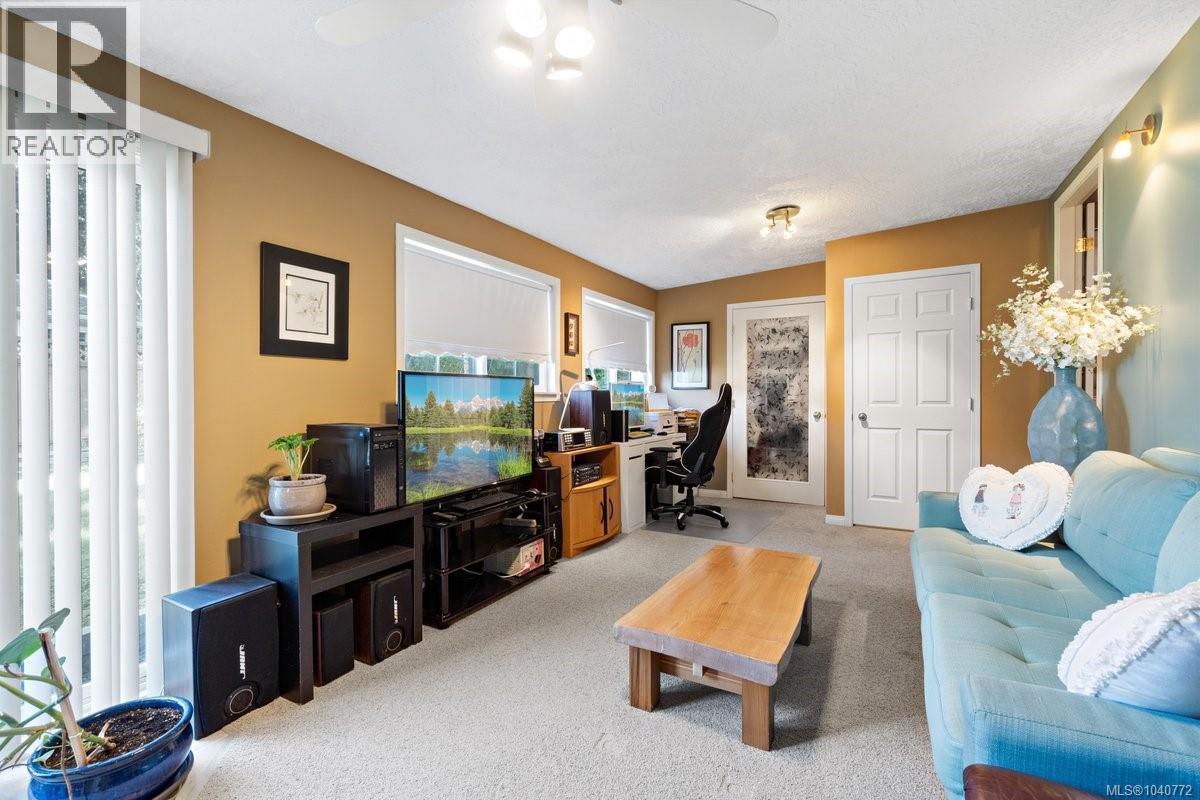 3812 King Arthur Dr - 10