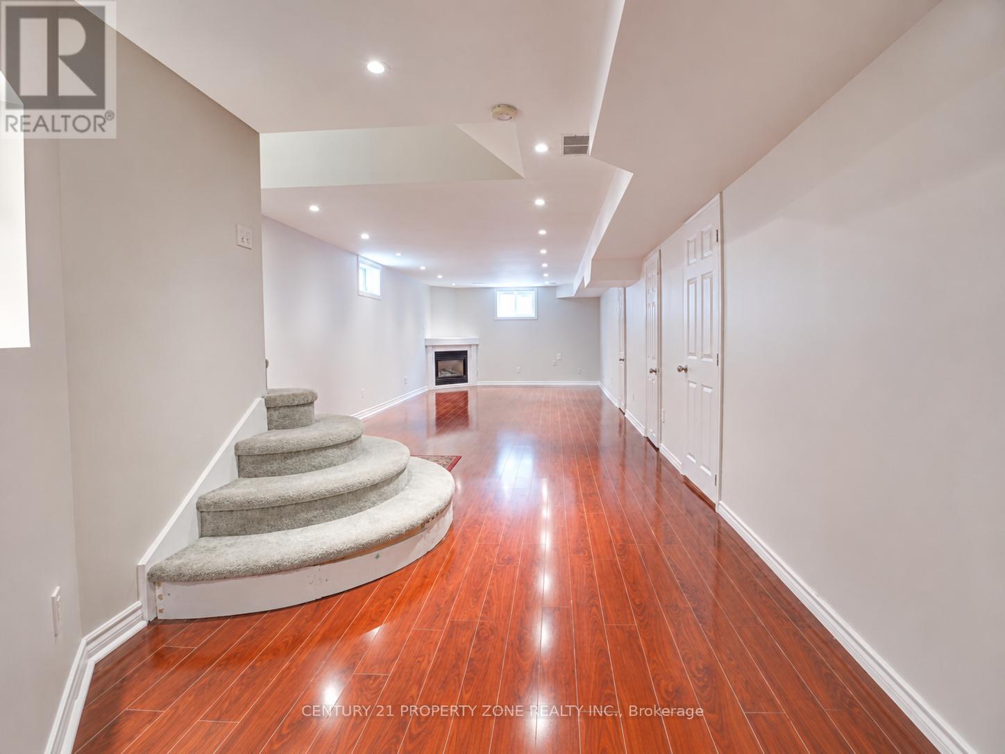 5660 BELL HARBOUR DRIVE - 18