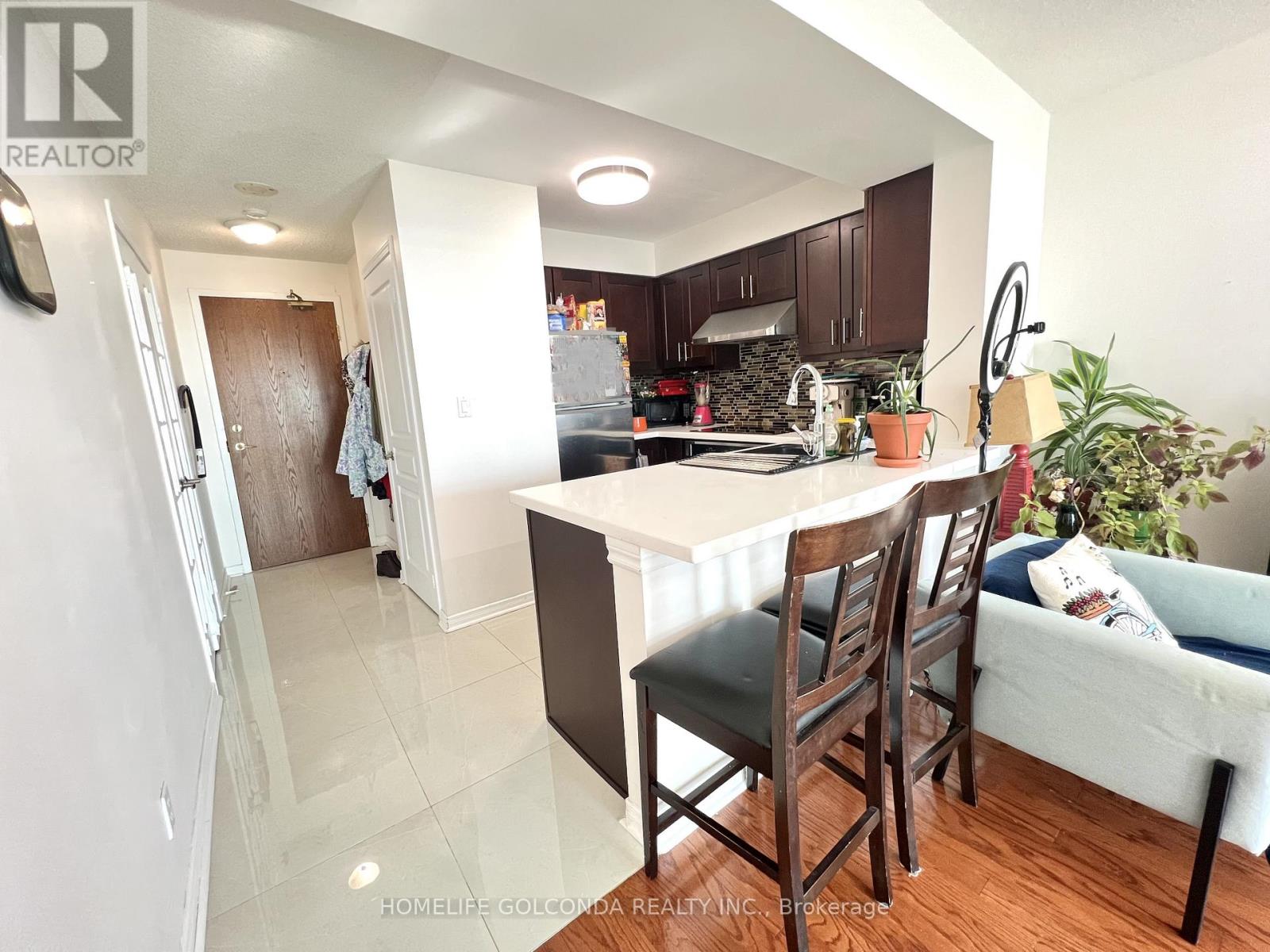 #1602 4879 KIMBERMOUNT AVENUE - 1