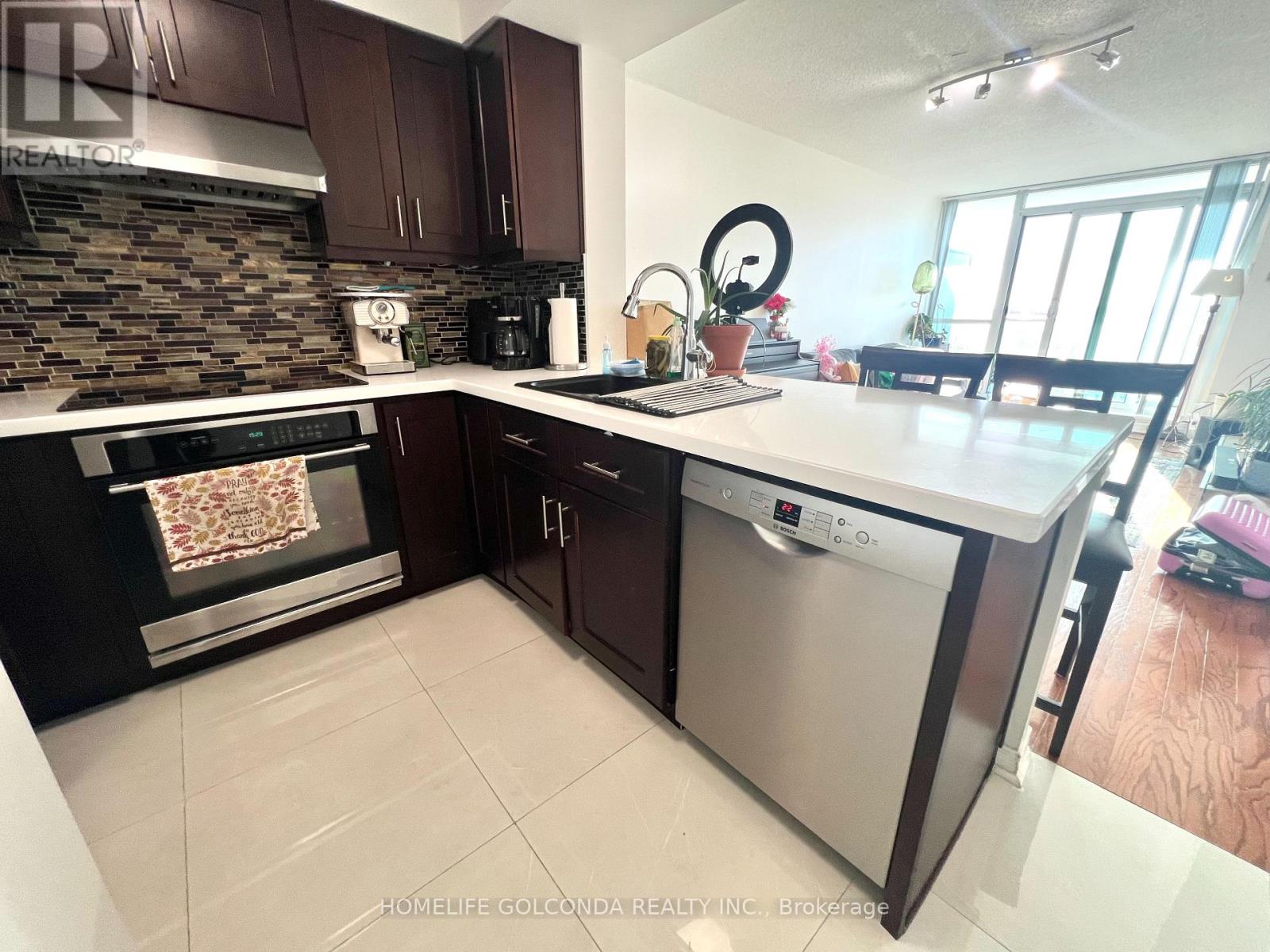 #1602 4879 KIMBERMOUNT AVENUE - 6