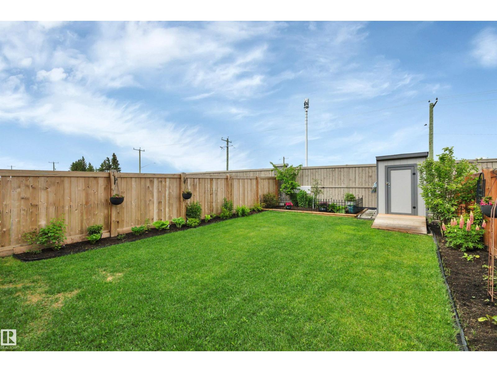 157 Larch CR - 43