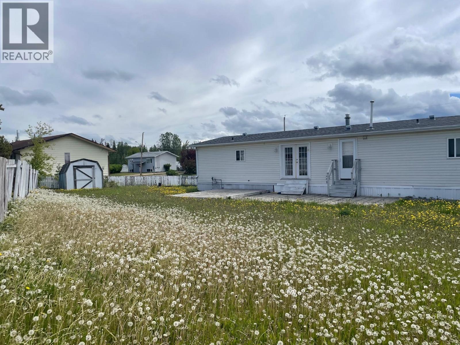 5204 ASPEN CRESCENT - 2