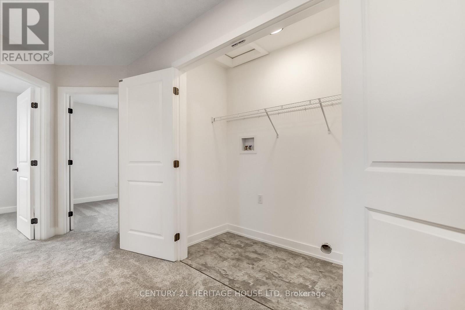 36 HAWKS GATE - 15