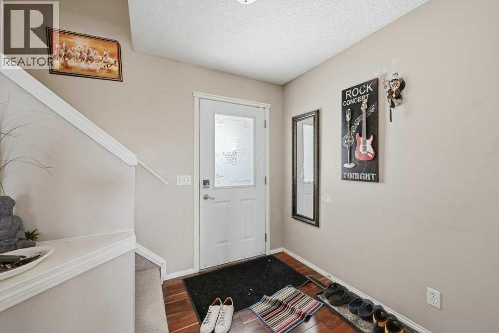 86 Saddlecrest Close NE - 4
