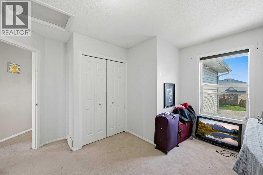 86 Saddlecrest Close NE - 22