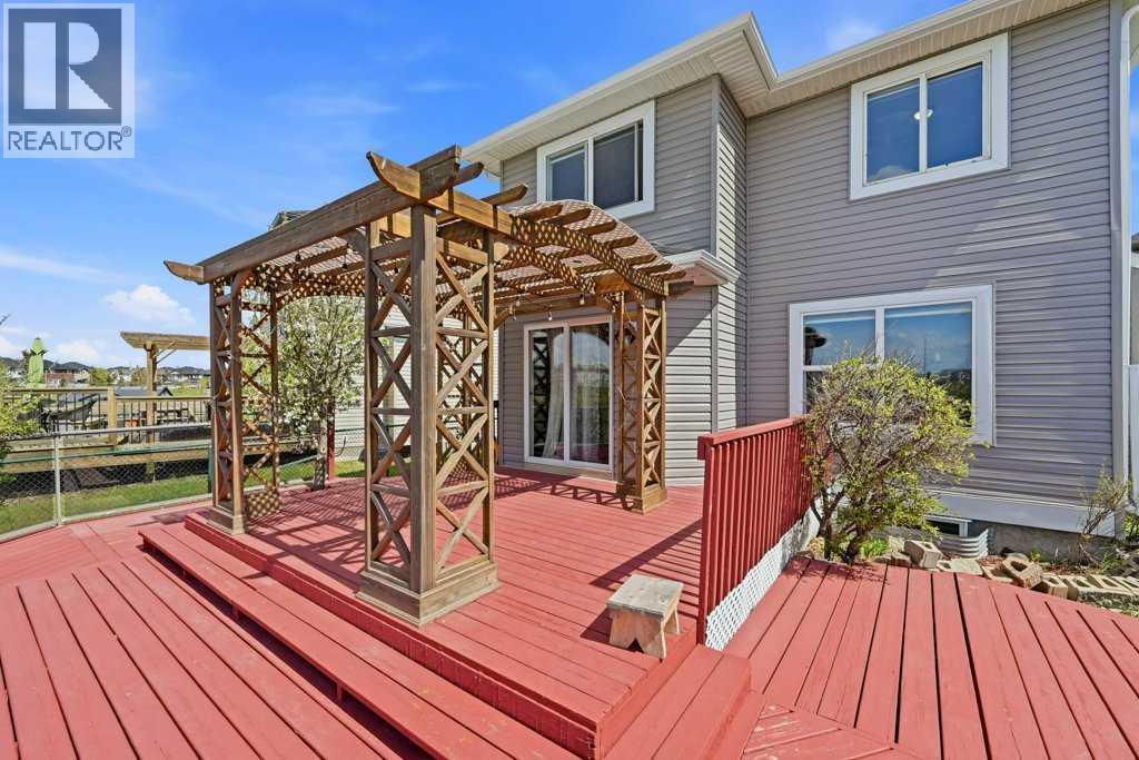 86 Saddlecrest Close NE - 39
