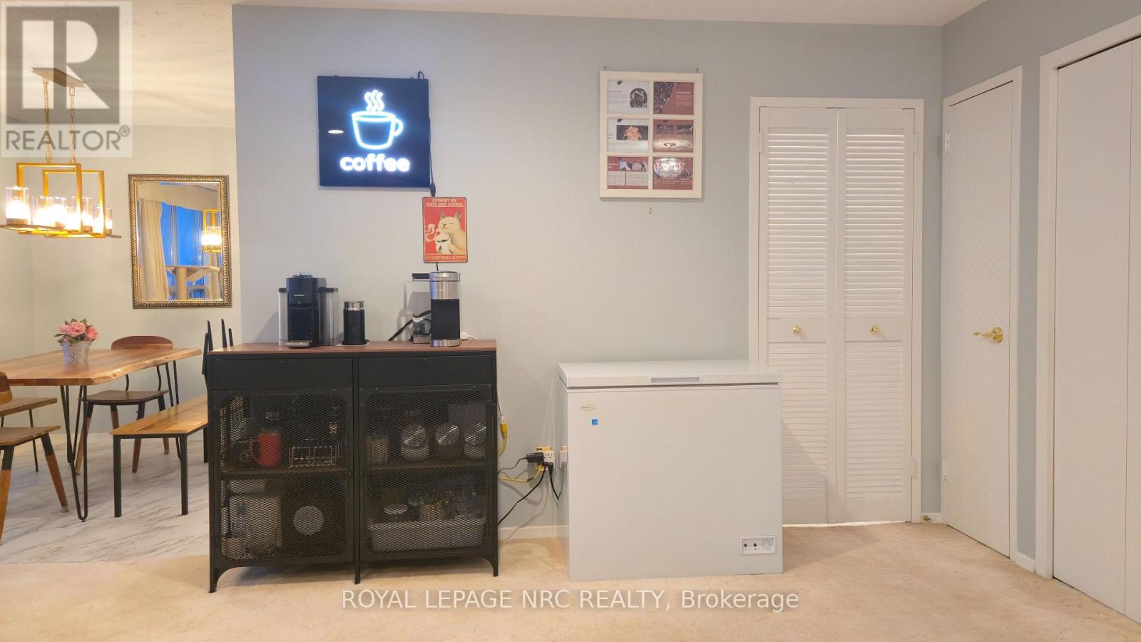 Thumbnail 25
