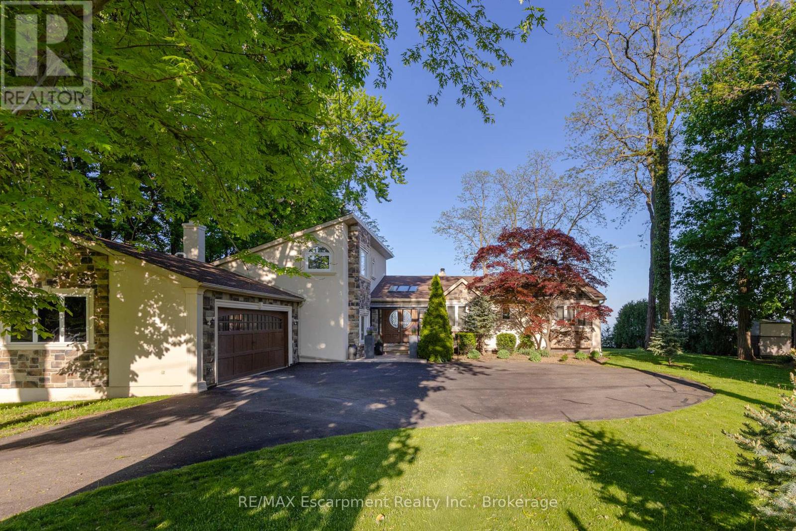 3346 LAKESHORE ROAD W - 1