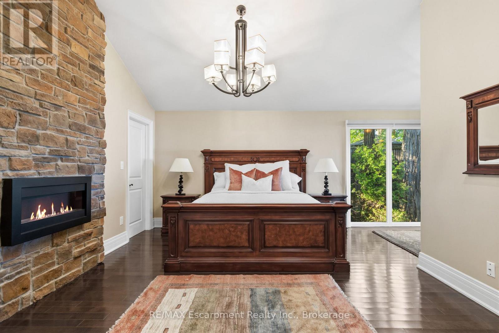 3346 LAKESHORE ROAD W - 15