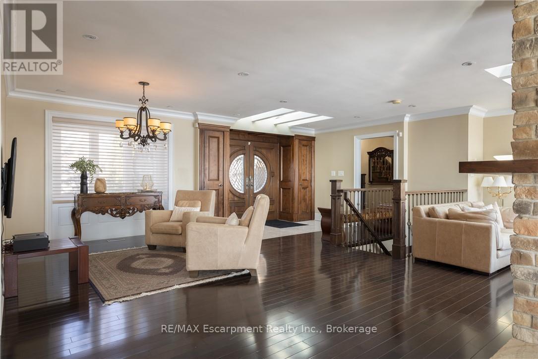 3346 LAKESHORE ROAD W - 7