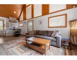 64922 North Bend Post Office Road, Fraser Canyon, Boston Bar, BC V0K1C1 Photo 9