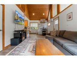 64922 North Bend Post Office Road, Fraser Canyon, Boston Bar, BC V0K1C1 Photo 11