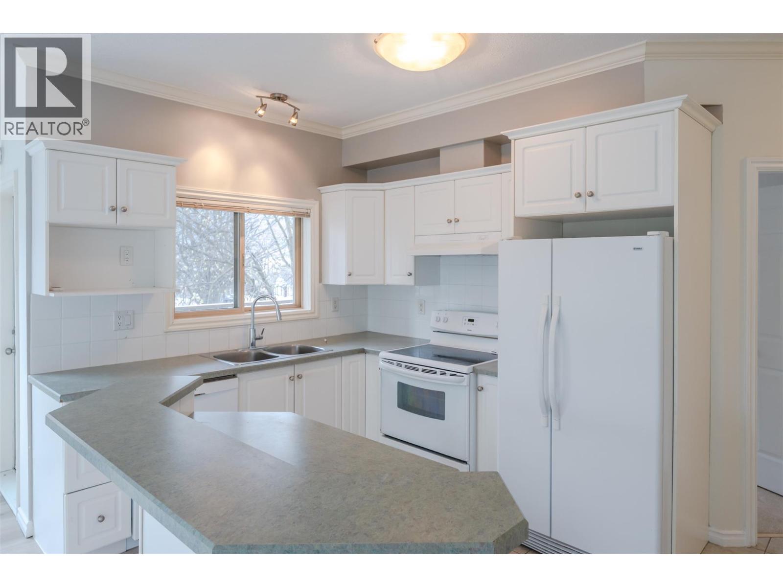 #208 196 WADE Avenue - 23