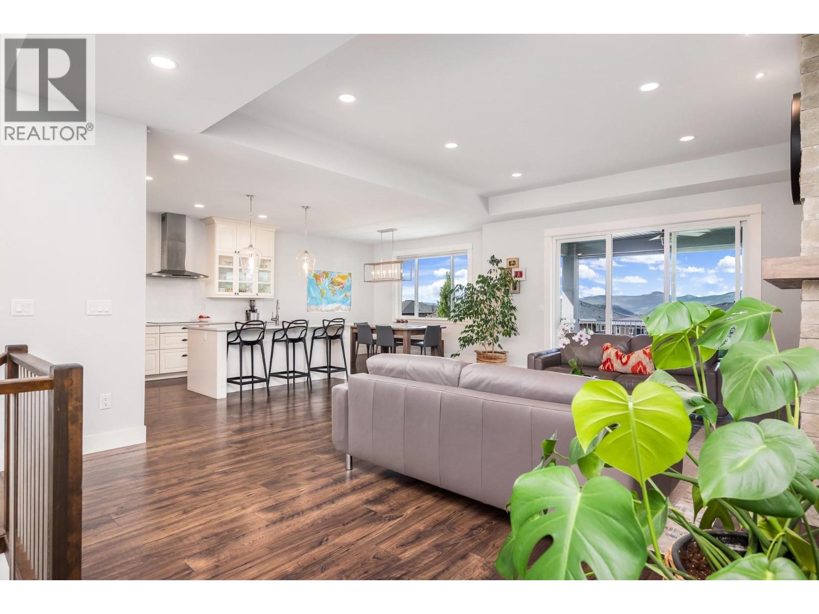  306 Baldy Place, Vernon