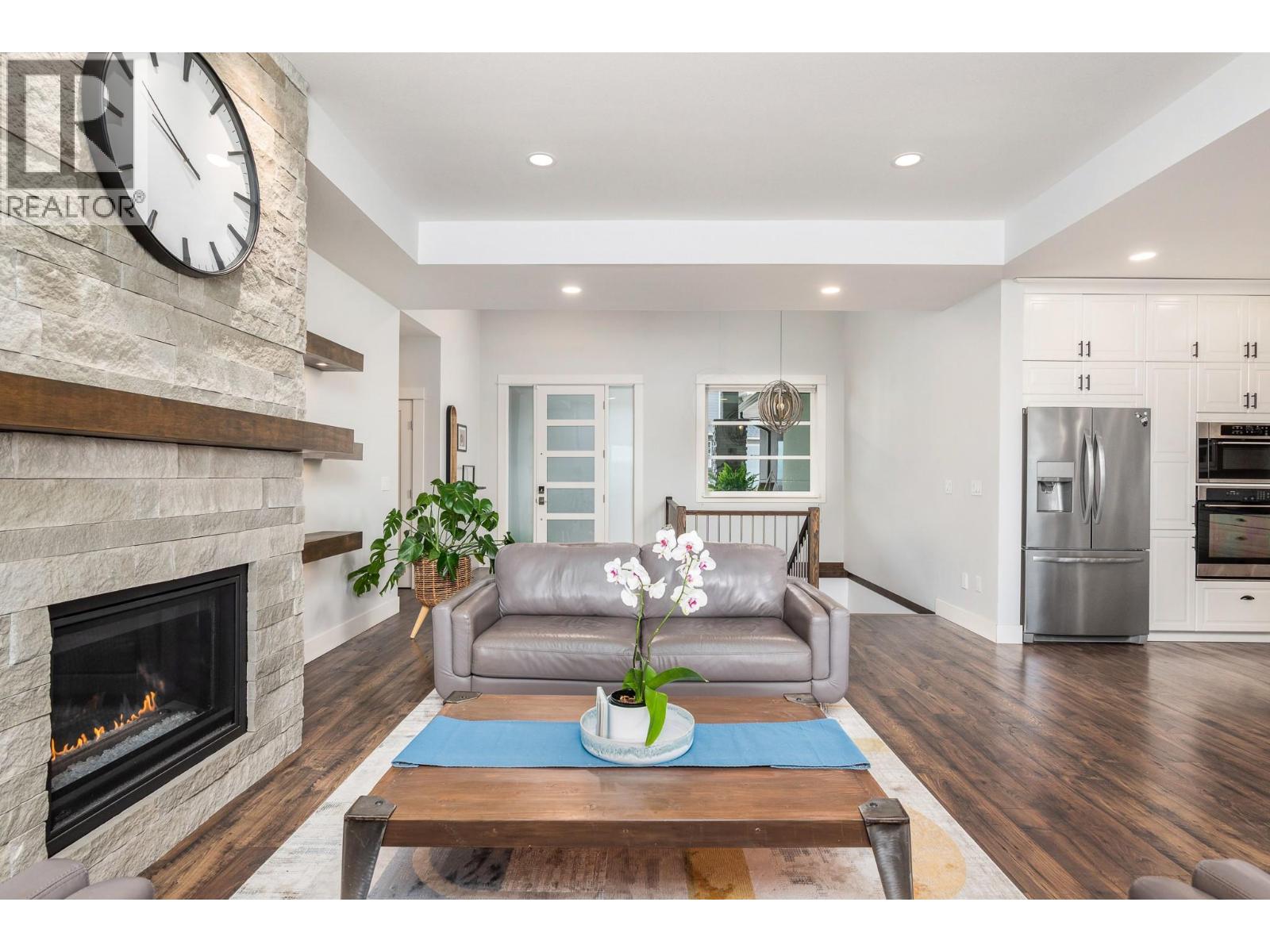  306 Baldy Place, Vernon