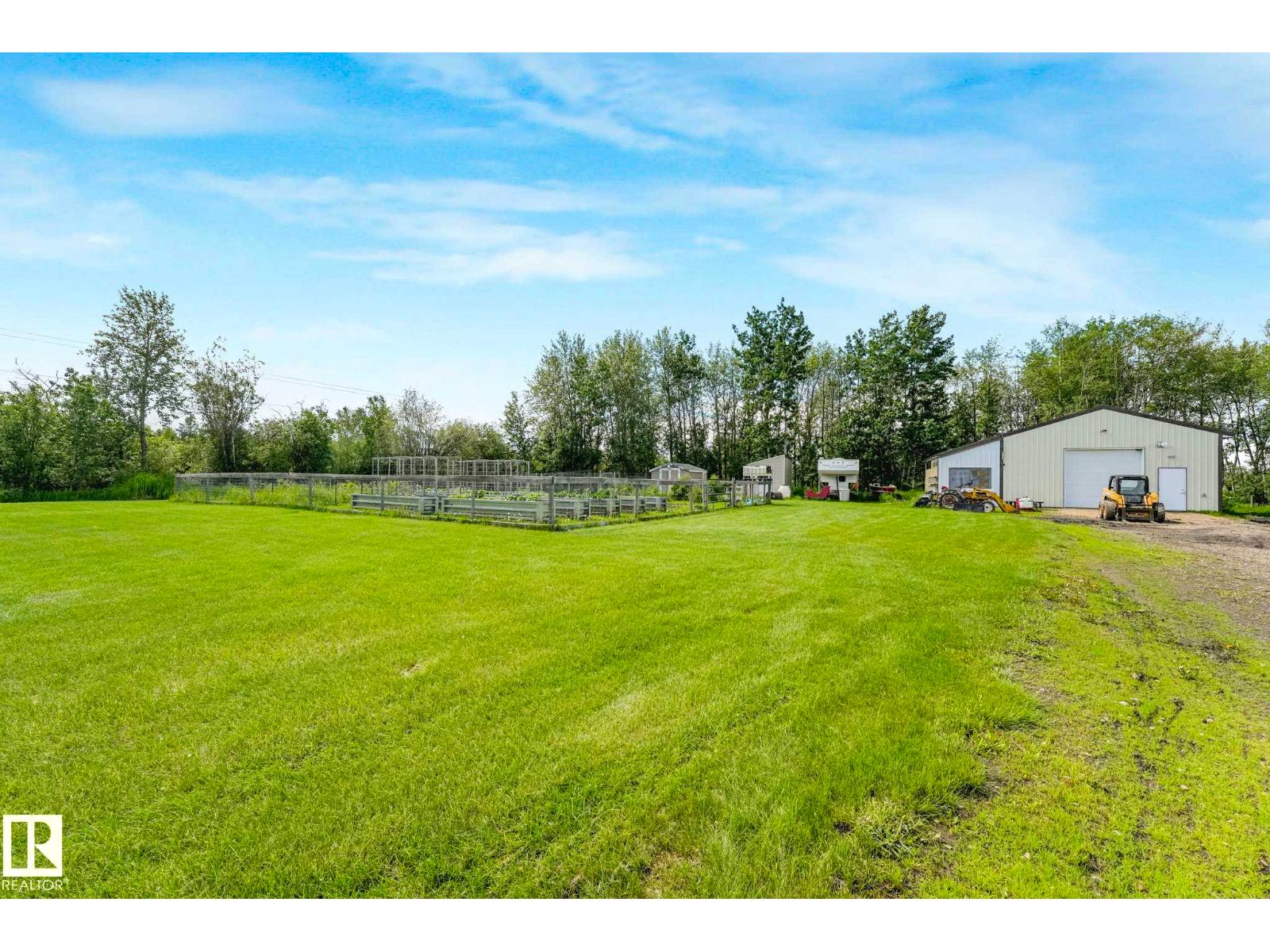 25426 TWP ROAD 602 — photo 40