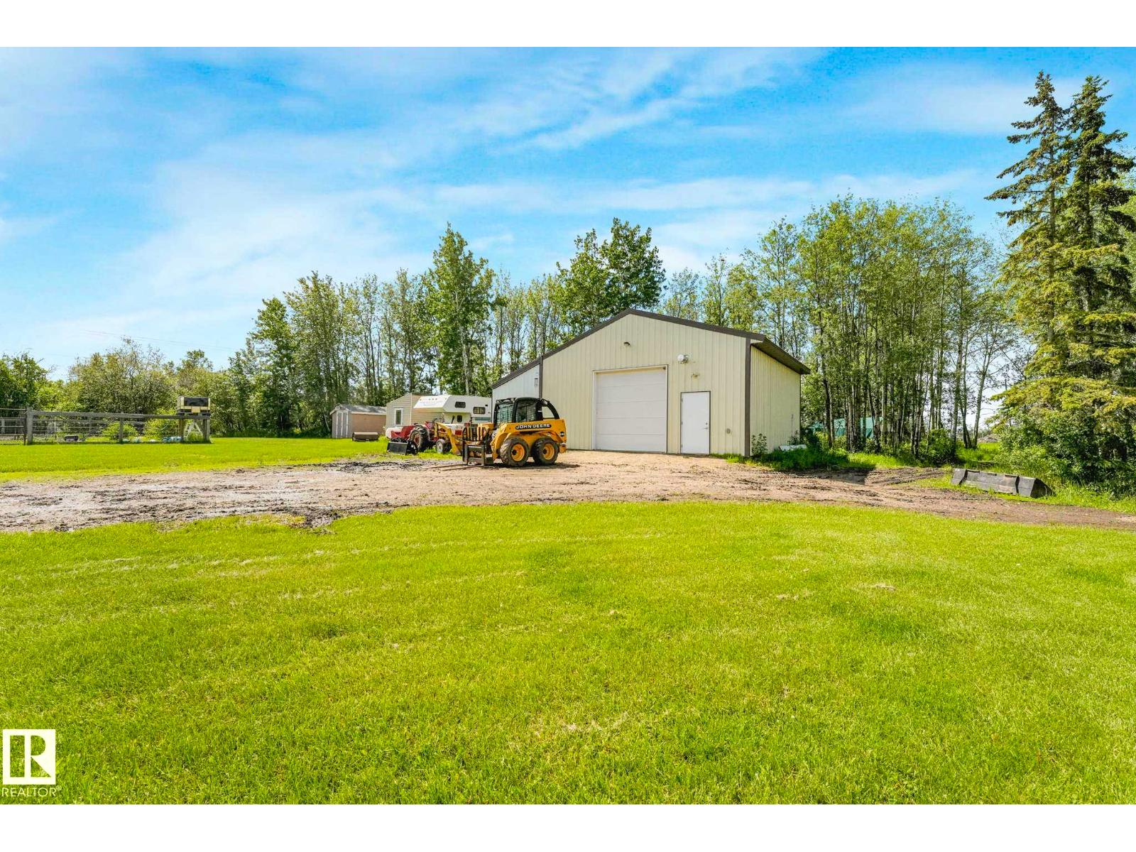 25426 TWP ROAD 602 — photo 43
