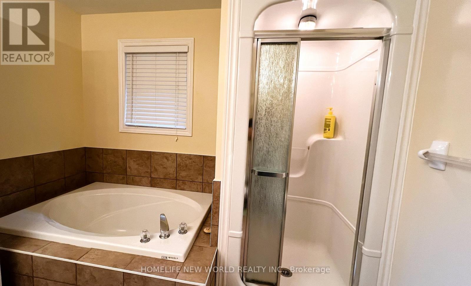 2485 BLUE HOLLY CRESCENT - 17