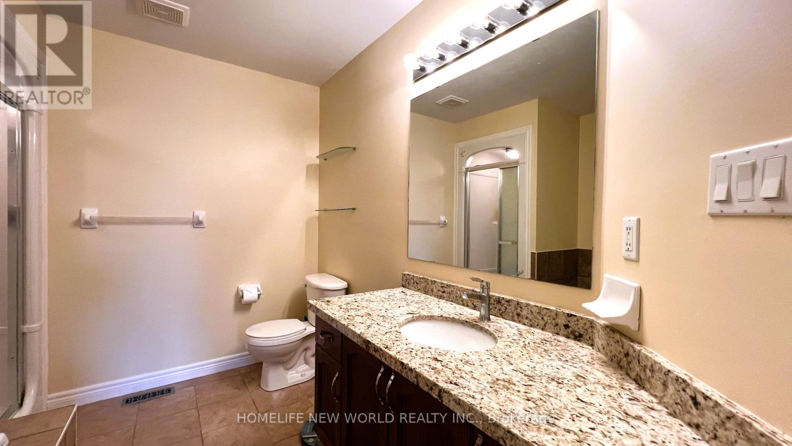 2485 BLUE HOLLY CRESCENT - 18